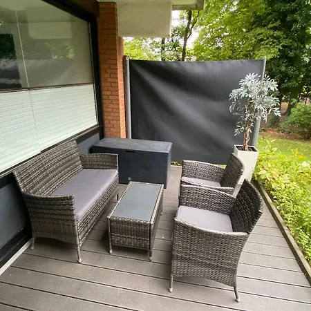 Moderne 2-zimmer-wohnung Mit Garten