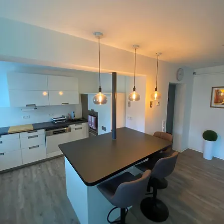 Apartment Moderne 2-zimmer-wohnung Mit Garten Hannover
